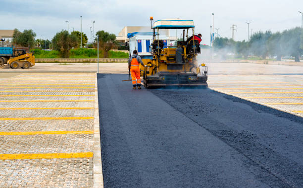 Best Local Driveway Pavers  in Saylorville, IA